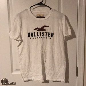 Men’s Hollister T-shirt